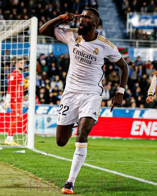 西甲-皇马1-0绝杀阿拉维斯 纳乔染红巴斯克斯制胜